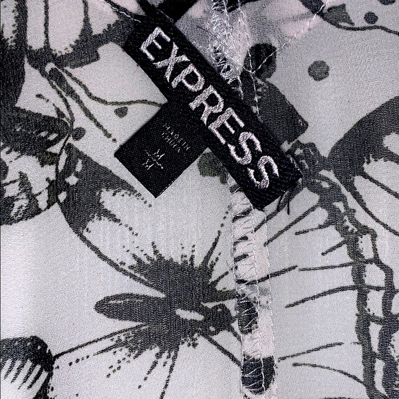 Express Blouse - Picture 4 of 4